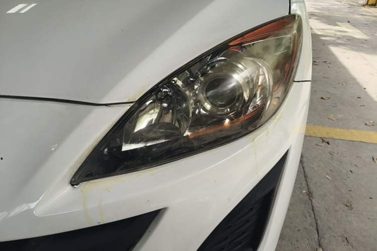Used Mazda 3 2015 Sedan 1.6L Automatic Comfort Model Left Front Headlight