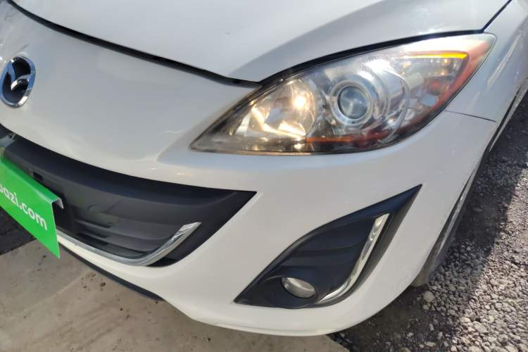 Used Mazda 3 2015 Sedan 1.6L Automatic Elite Model Left Front Headlight