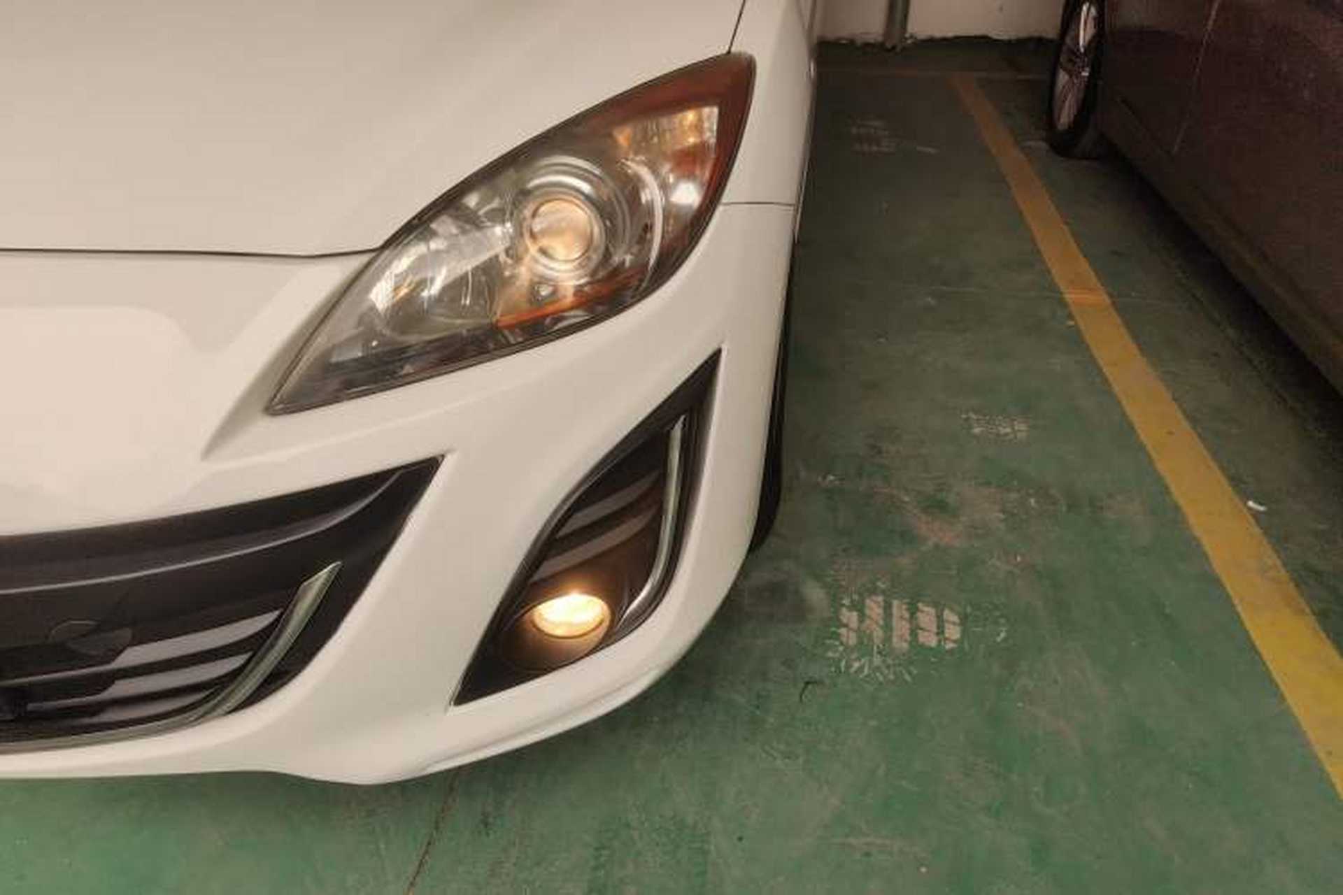 Used Mazda 3 2015 Sedan 1.6L Automatic Elite Model Left Front Headlight