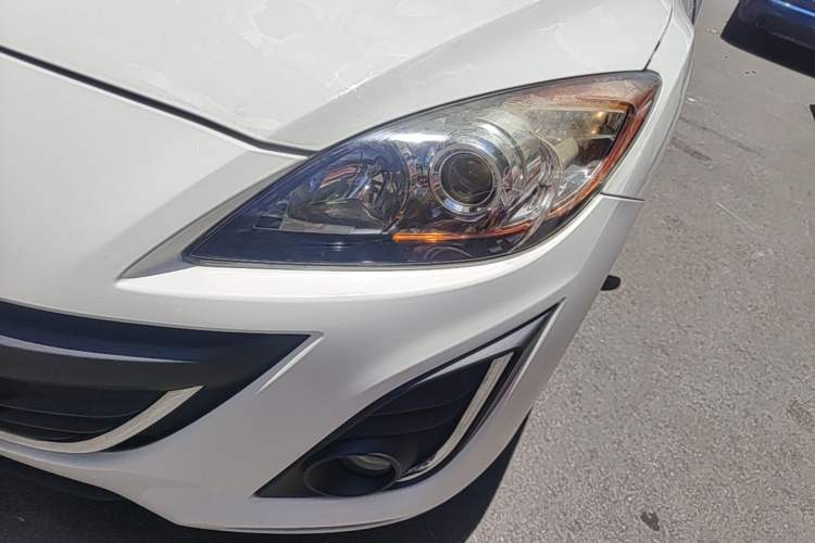 Used Mazda 3 2015 Sedan 1.6L Automatic Elite Model Left Front Headlight