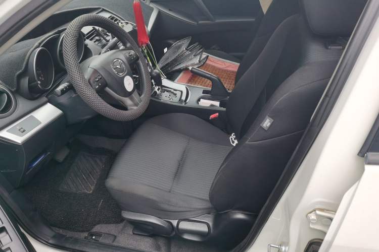Used Mazda 3 2015 Sedan 1.6L Automatic Elite Model Left Front Seat