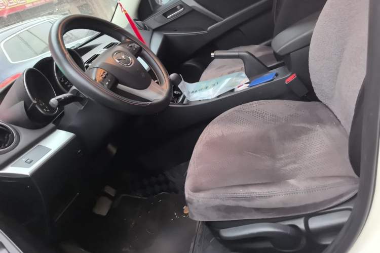 Used Mazda 3 2015 Hatchback 1.6L Automatic Elite Model Left Front Seat