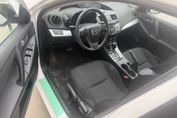 Used Mazda 3 2015 Hatchback 1.6L Automatic Elite Model Left Front Seat
