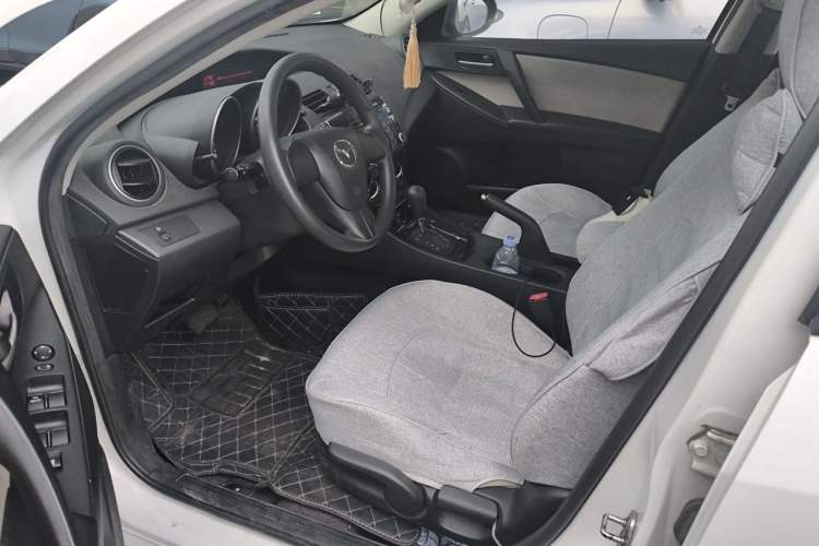 Used Mazda 3 2015 Sedan 1.6L Automatic Comfort Model Left Front Seat