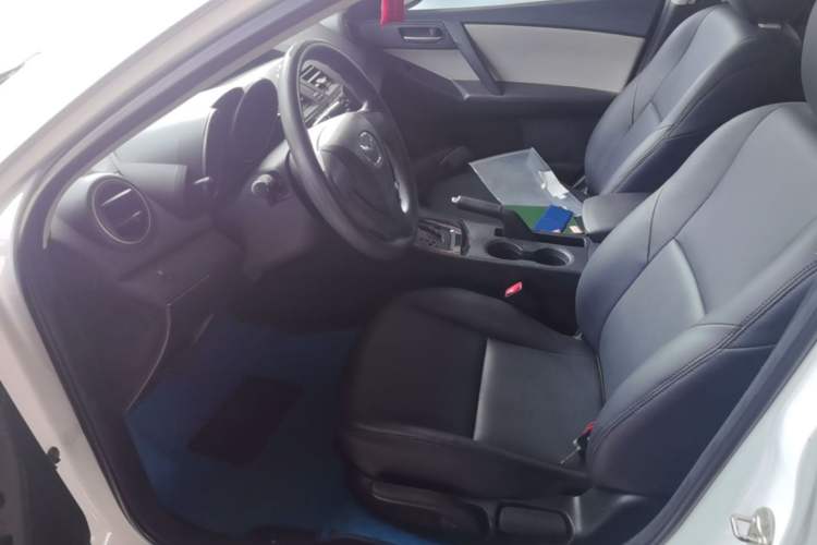 Used Mazda 3 2015 Sedan 1.6L Automatic Comfort Model Left Front Seat