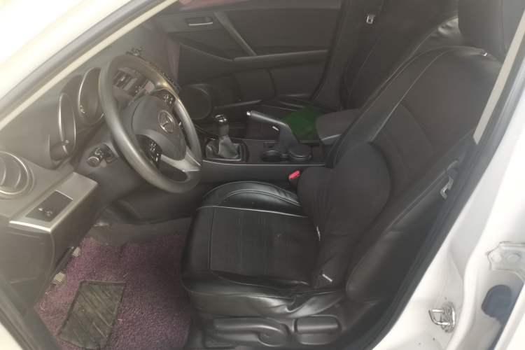 Used Mazda 3 2015 Sedan 1.6L Manual Elite Model Left Front Seat