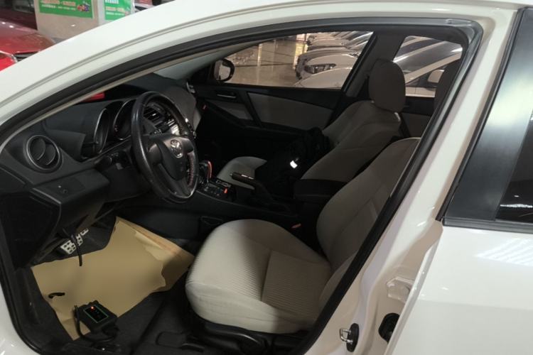 Used Mazda 3 2015 Sedan 1.6L Automatic Comfort Model Left Front Seat