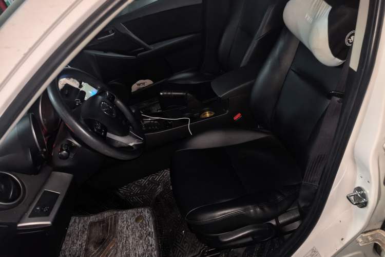 Used Mazda 3 2015 Sedan 1.6L Automatic Elite Model Left Front Seat