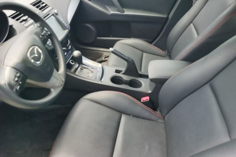 Used Mazda 3 2015 Sedan 1.6L Automatic Elite Model Left Front Seat