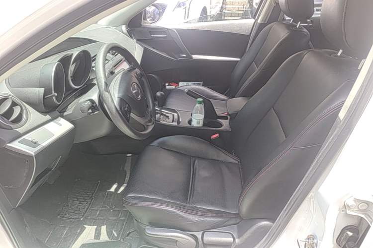 Used Mazda 3 2015 Sedan 1.6L Automatic Elite Model Left Front Seat