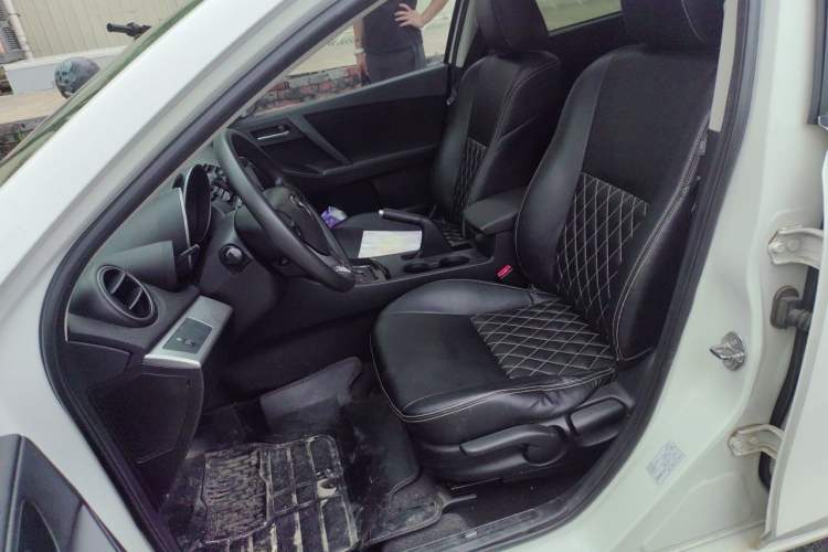 Used Mazda 3 2015 Hatchback 1.6L Automatic Elite Model Left Front Seat