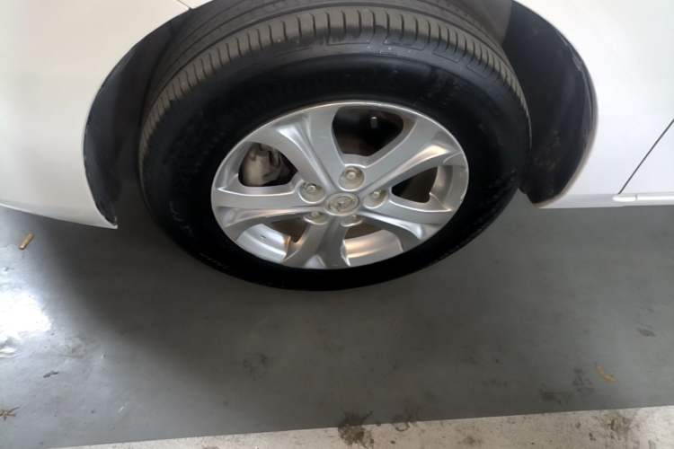 Used Mazda 3 2015 Hatchback 1.6L Manual Comfort Edition Left Front Wheel Hub