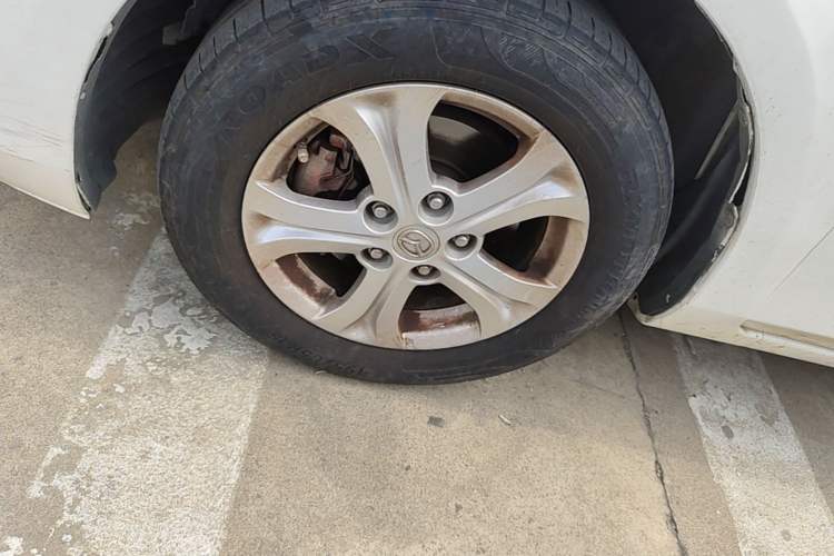 Used Mazda 3 2015 Sedan 1.6L Automatic Elite Model Left Front Wheel Hub