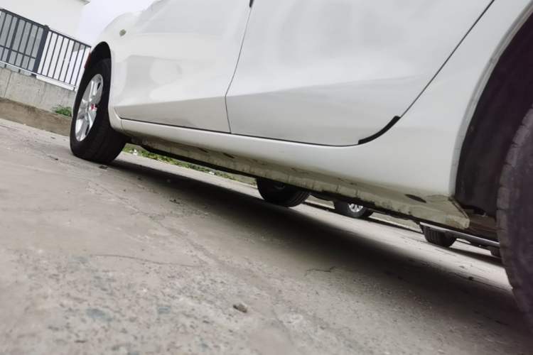 Used Mazda 3 2015 Sedan 1.6L Automatic Comfort Model Left Side Sill