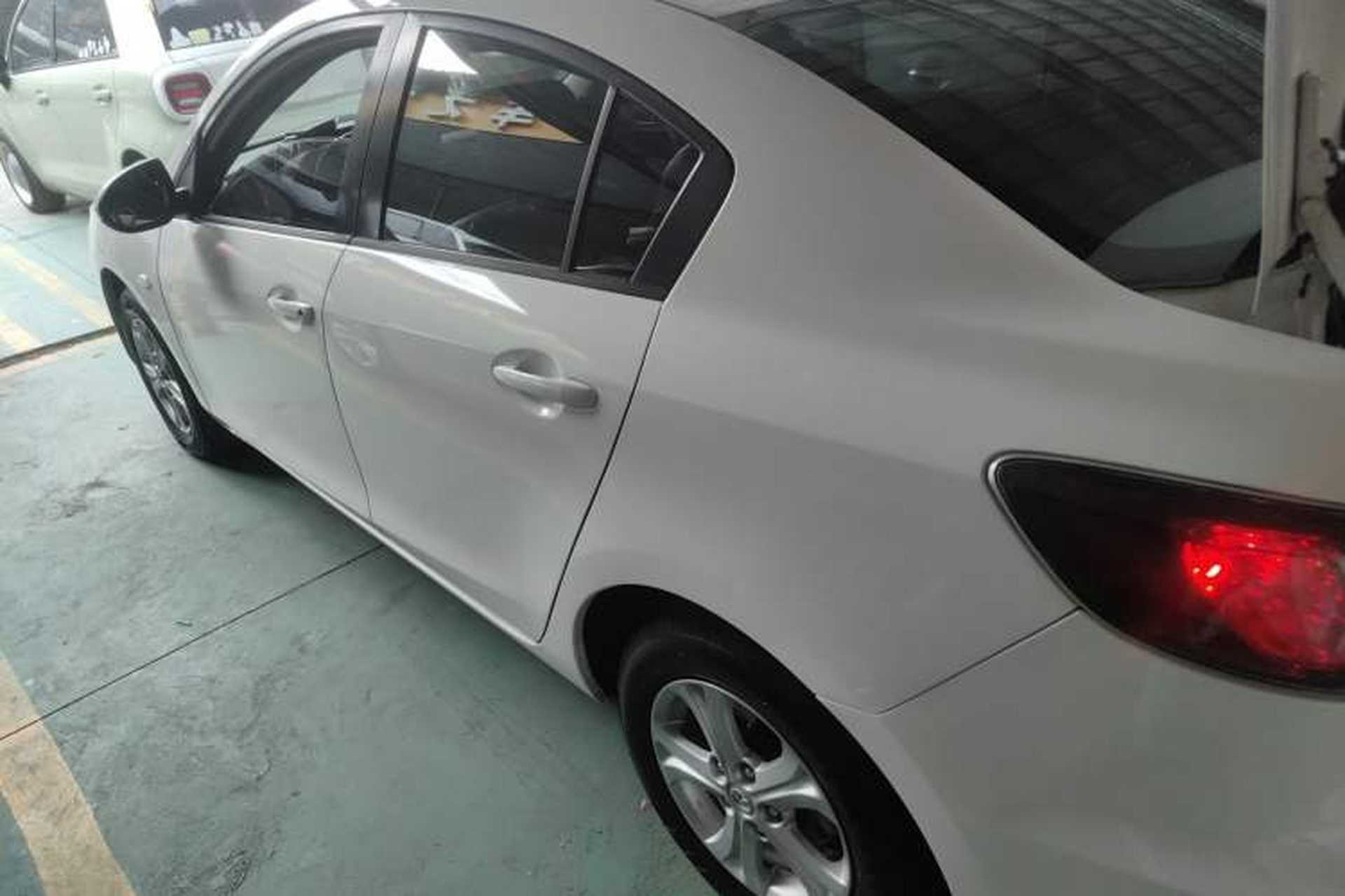 Used Mazda 3 2015 Sedan 1.6L Automatic Elite Model Left Side