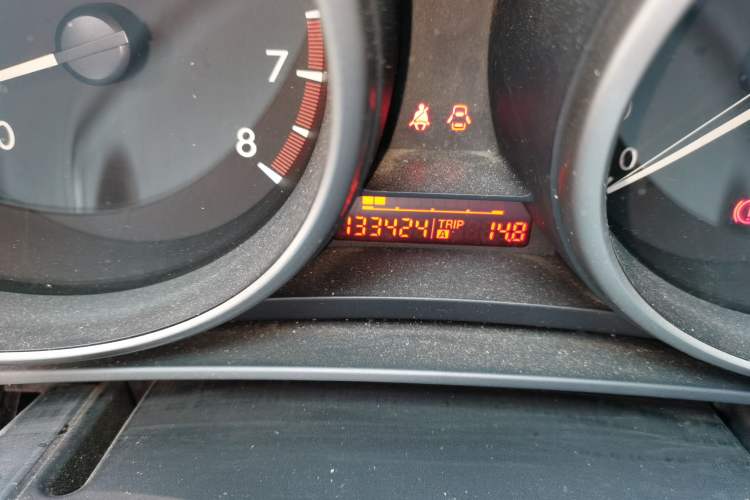 Used Mazda 3 2015 Hatchback 1.6L Automatic Elite Model Odometer Close Up