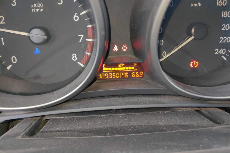 Used Mazda 3 2015 Sedan 1.6L Manual Comfort Model Odometer Close Up