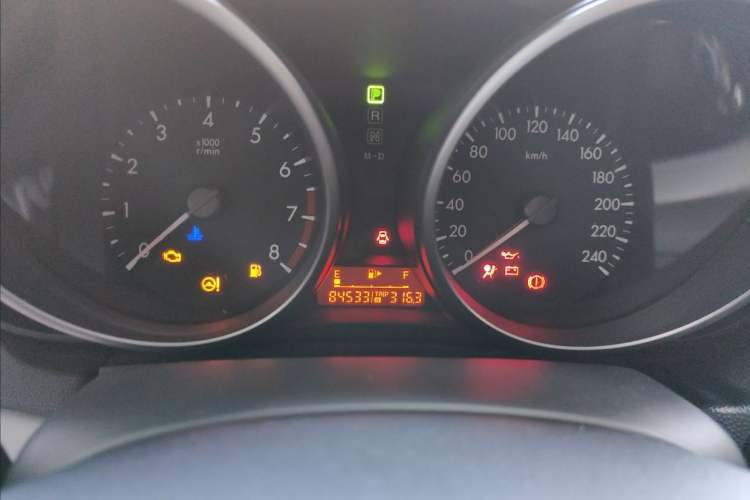 Used Mazda 3 2015 Hatchback 1.6L Automatic Elite Model Odometer Close Up