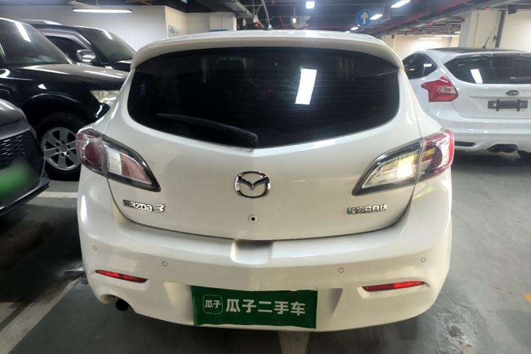 Used Mazda 3 2015 Hatchback 1.6L Manual Comfort Edition Rear
