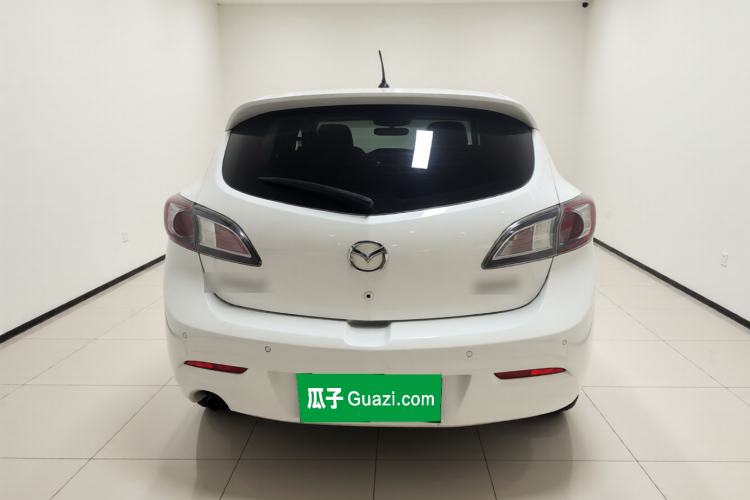 Used Mazda 3 2015 Hatchback 1.6L Manual Comfort Edition Rear