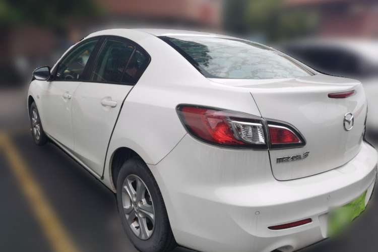 Used Mazda 3 2015 Sedan 1.6L Automatic Elite Model Rear Left 45 Deg