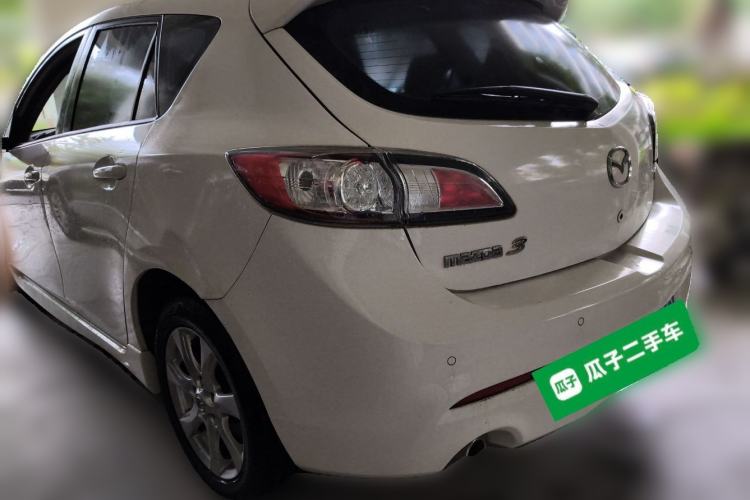 Used Mazda 3 2015 Hatchback 2.0L Automatic Sport Model Rear Left 45 Deg