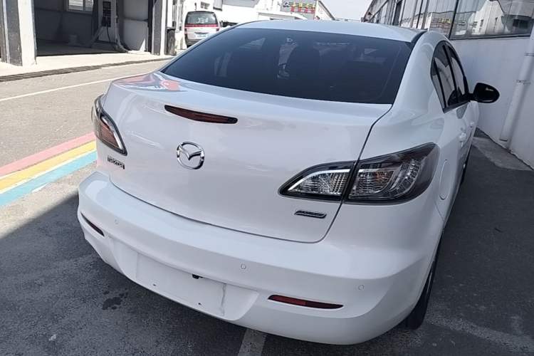 Used Mazda 3 2015 Sedan 2.0L Automatic Sport Model Rear Right 45 Deg