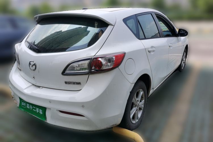 Used Mazda 3 2015 Hatchback 1.6L Automatic Elite Model Rear Right 45 Deg
