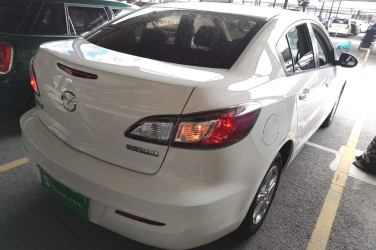 Used Mazda 3 2015 Sedan 1.6L Automatic Comfort Model Rear Right 45 Deg