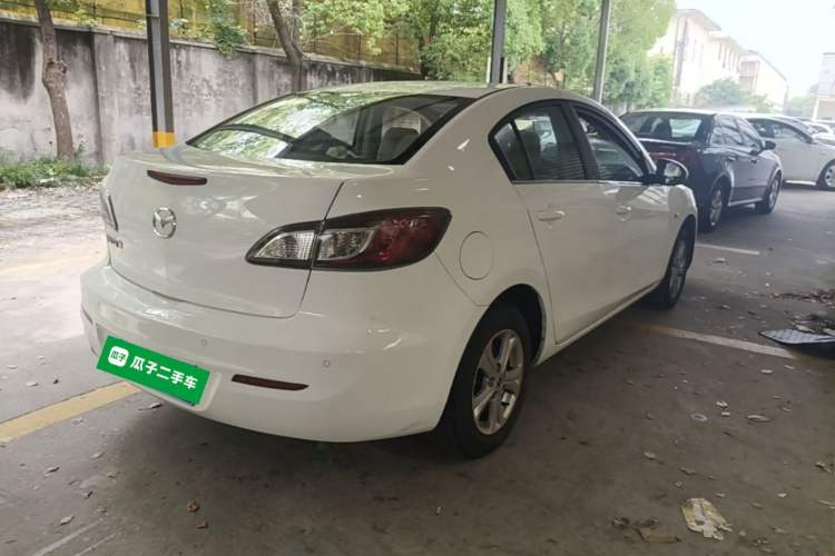 Used Mazda 3 2015 Sedan 1.6L Automatic Comfort Model Rear Right 45 Deg