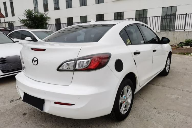 Used Mazda 3 2015 Sedan 1.6L Automatic Comfort Model Rear Right 45 Deg