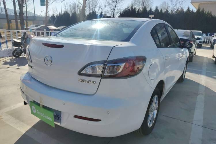Used Mazda 3 2015 Sedan 1.6L Manual Comfort Model Rear Right 45 Deg