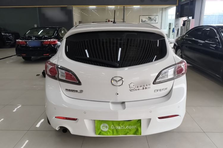 Used Mazda 3 2015 Hatchback 1.6L Manual Comfort Edition Rear