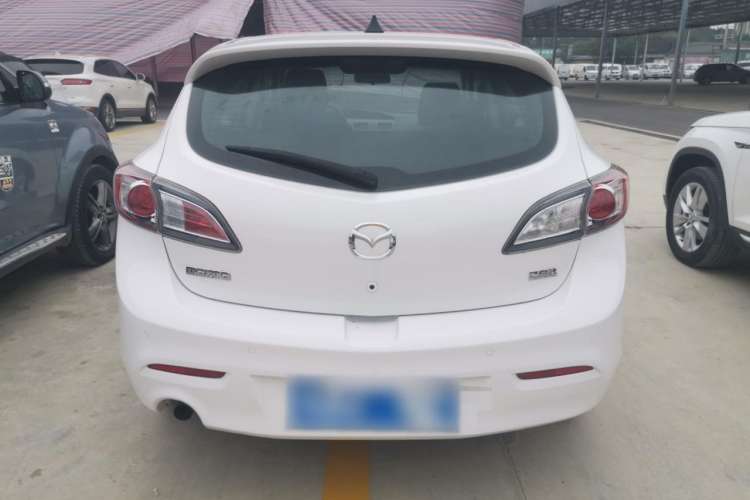 Used Mazda 3 2015 Hatchback 1.6L Manual Comfort Edition Rear