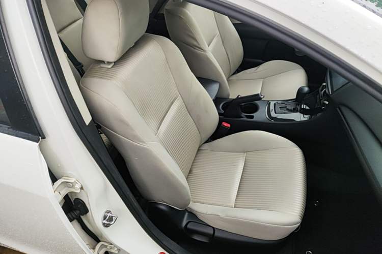 Used Mazda 3 2015 Sedan 1.6L Automatic Comfort Model Right Front Seat