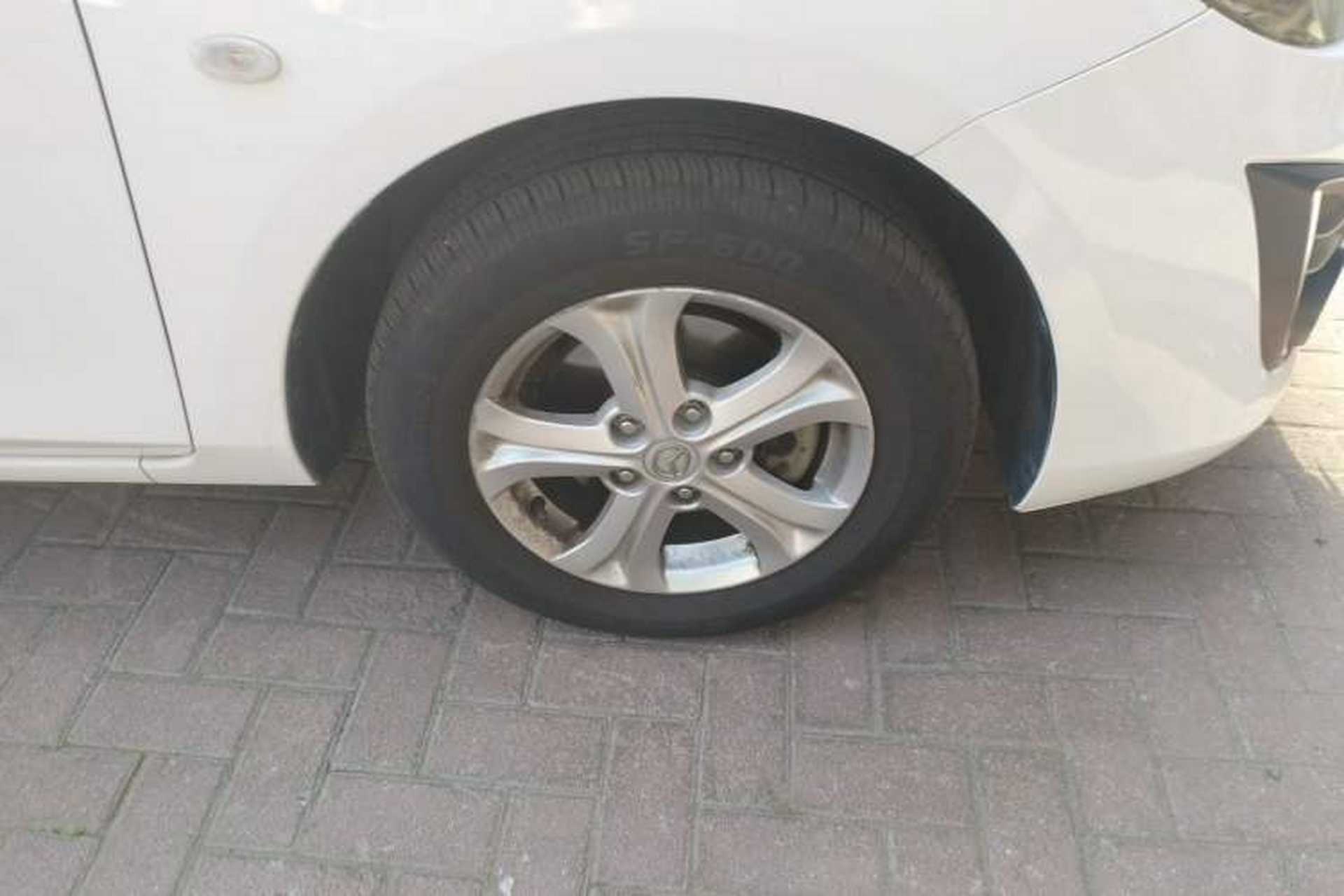 Used Mazda 3 2015 Sedan 1.6L Automatic Comfort Model Right Front Wheel Hub