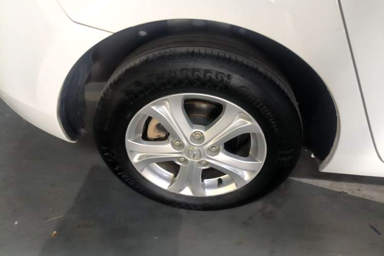 Used Mazda 3 2015 Hatchback 1.6L Manual Comfort Edition Right Rear Wheel Hub