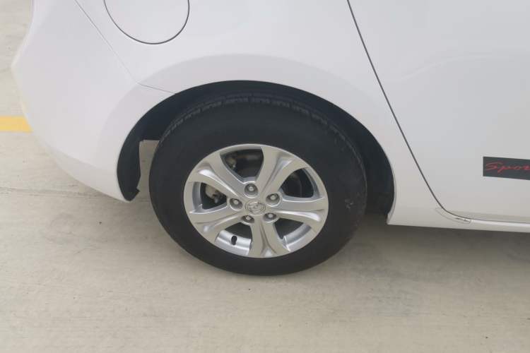Used Mazda 3 2015 Hatchback 1.6L Manual Comfort Edition Right Rear Wheel Hub