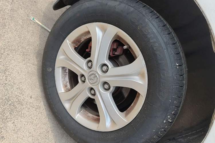 Used Mazda 3 2015 Sedan 1.6L Automatic Elite Model Right Rear Wheel Hub