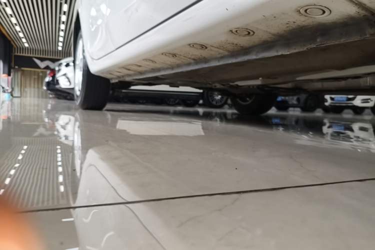 Used Mazda 3 2015 Hatchback 1.6L Manual Comfort Edition Right Side Sill