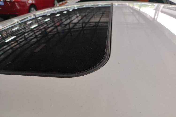 Used Mazda 3 2015 Sedan 1.6L Automatic Elite Model Roof