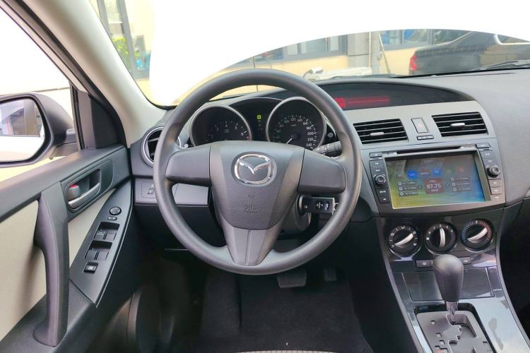 Used Mazda 3 2015 Sedan 1.6L Automatic Comfort Model Steering Wheel