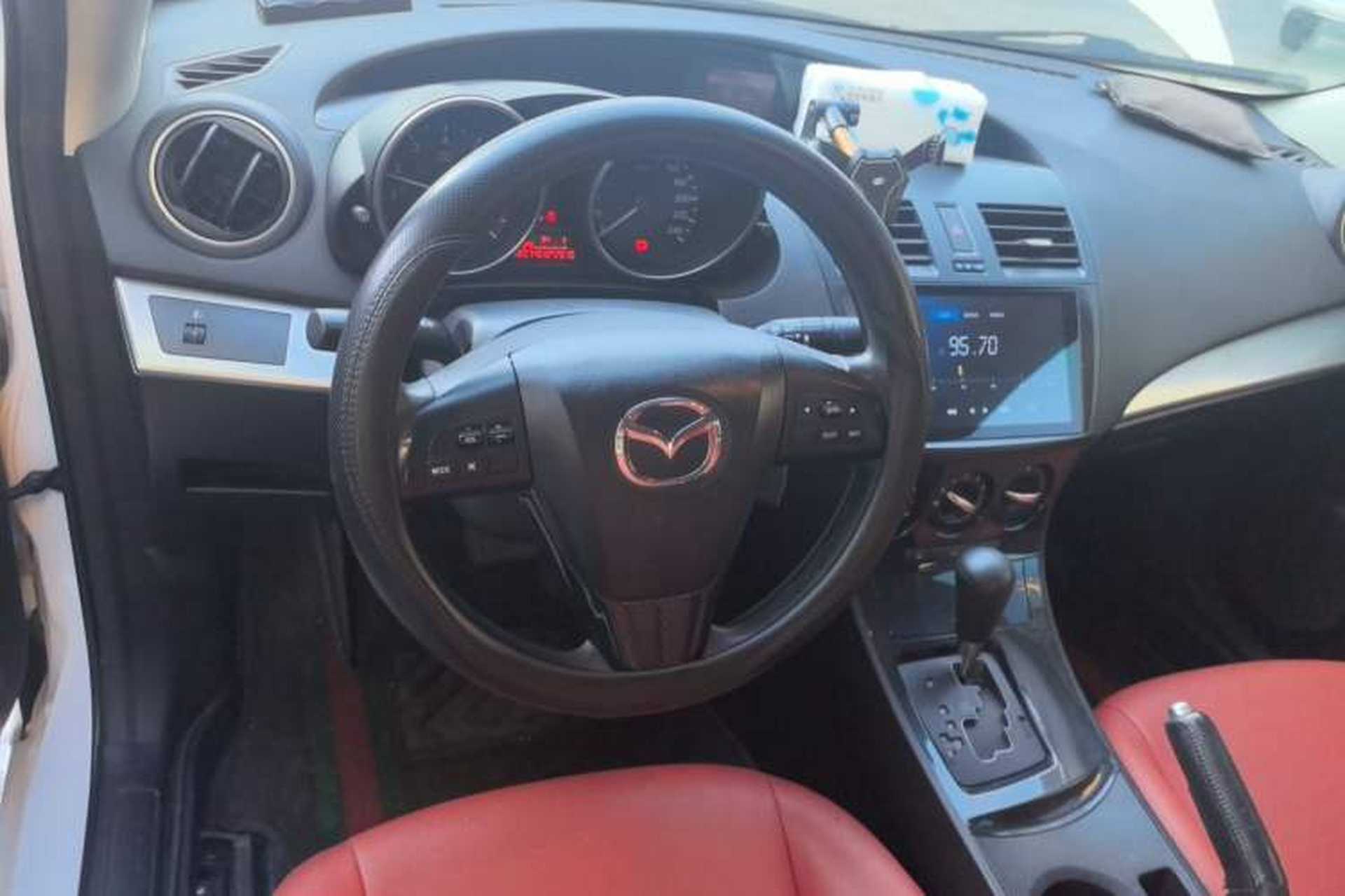 Used Mazda 3 2015 Sedan 1.6L Automatic Elite Model Steering Wheel