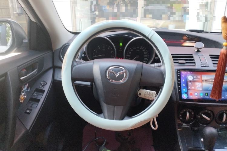 Used Mazda 3 2015 Sedan 1.6L Automatic Comfort Model Steering Wheel