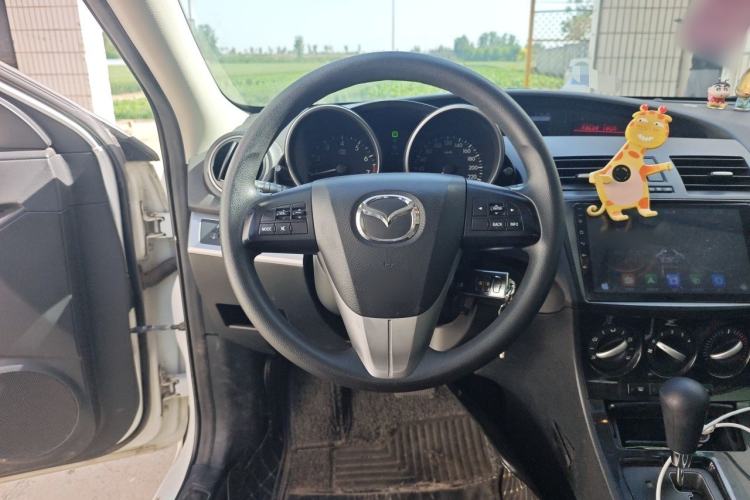 Used Mazda 3 2015 Sedan 1.6L Automatic Elite Model Steering Wheel