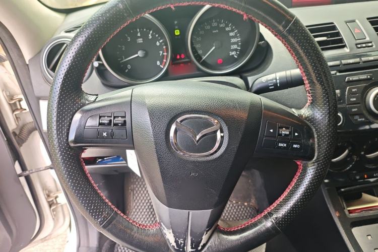 Used Mazda 3 2015 Sedan 1.6L Automatic Elite Model Steering Wheel