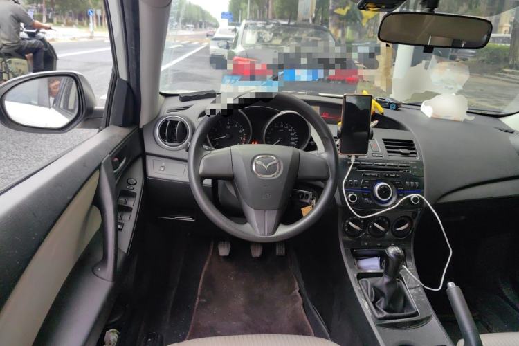 Used Mazda 3 2015 Sedan 1.6L Manual Comfort Model Steering Wheel