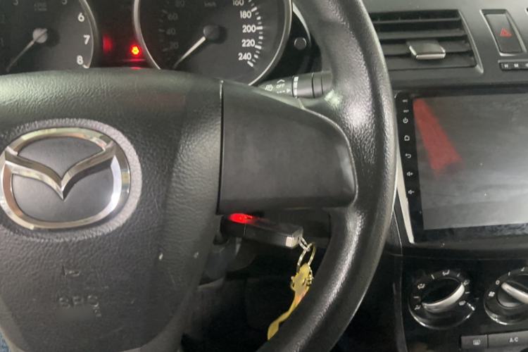 Used Mazda 3 2015 Sedan 1.6L Automatic Comfort Model Steering Wheel