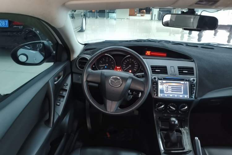 Used Mazda 3 2015 Hatchback 1.6L Manual Comfort Edition Steering Wheel