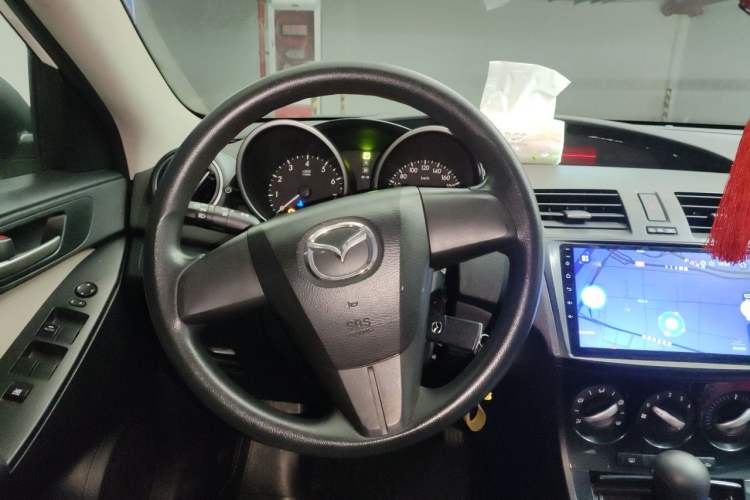 Used Mazda 3 2015 Sedan 1.6L Automatic Comfort Model Steering Wheel
